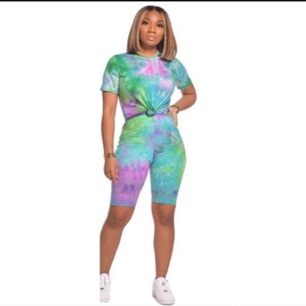 TWO PIECE BIKER SHORT SET